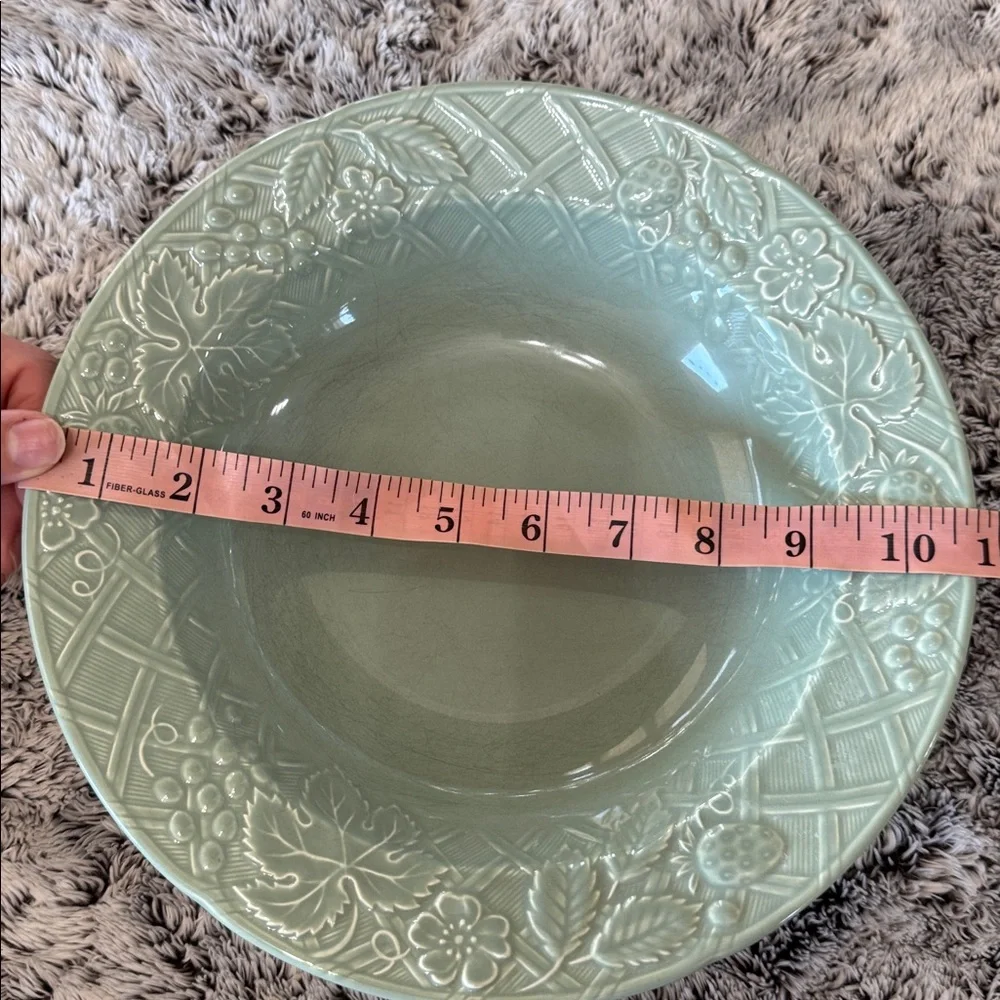Mikasa English Countryside Celadon DP400 Japan Large Serving Bowl 10.5 Stoneware